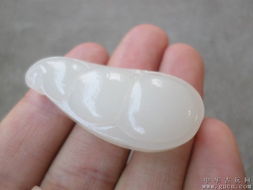 一元竞拍 天然阿富汗白玉豆角配饰背后的信誉之约