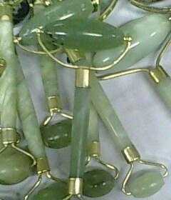 多功能天然玉石瘦脸美容器 融合东方美学与现代护肤的极致体验